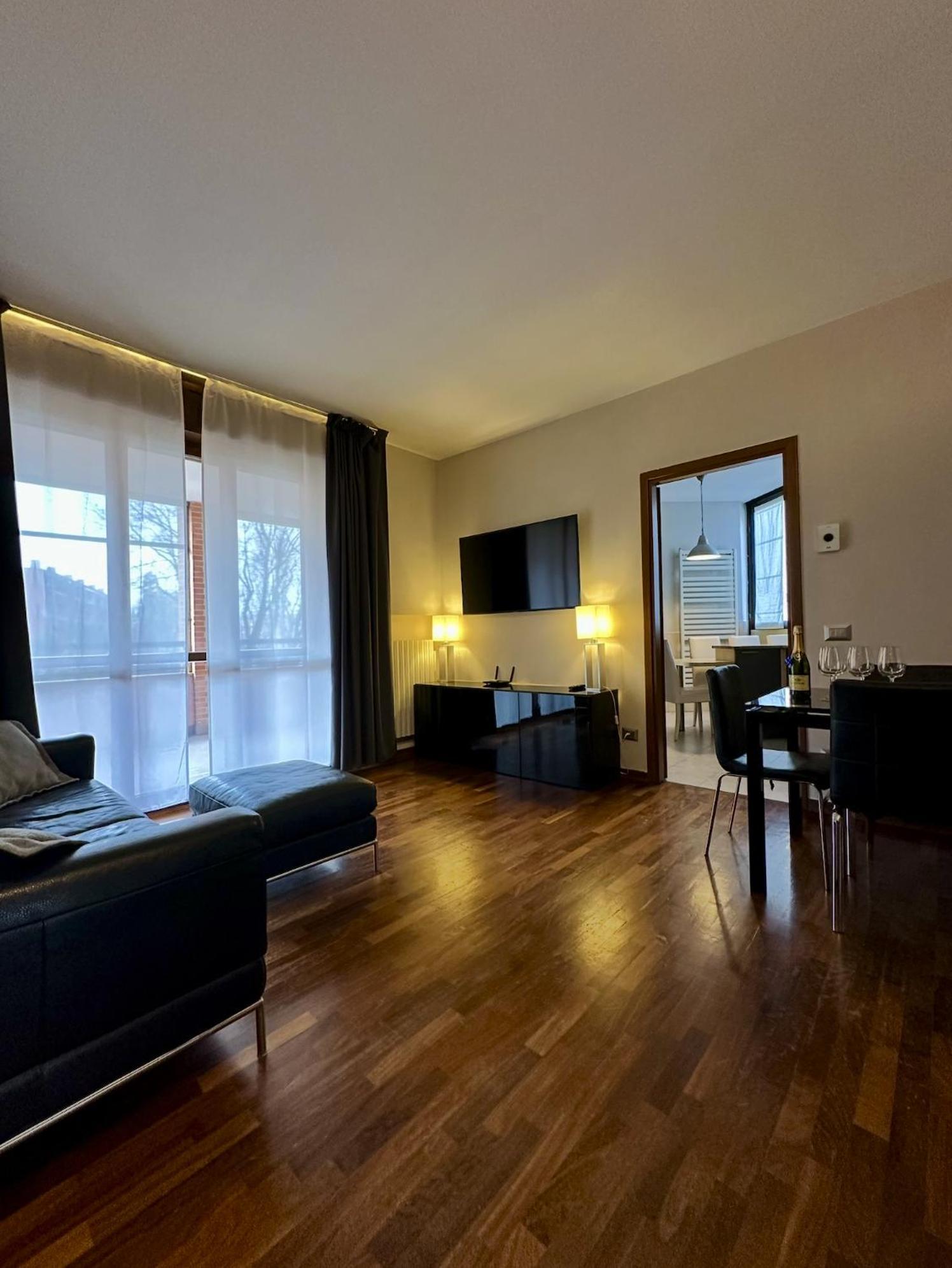 King Apartment Milano Bocconi Exterior photo
